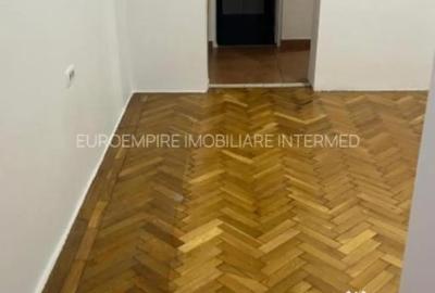 Apartament cu 2 camere semidecomandat în Tomis III