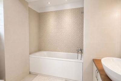 Apartament cu 3 camere în Central - 8