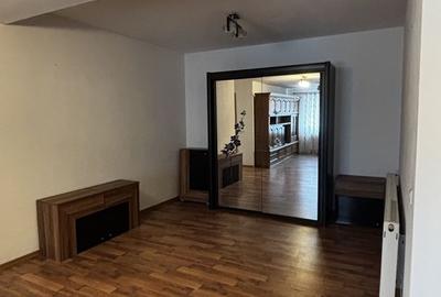 Apartament cu 3 camere decomandat, mobilat în Sud - 2