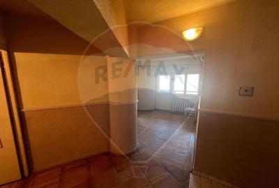 Apartament cu 4 camere decomandat în Central - 6