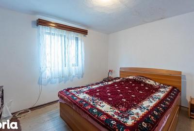 Casă cu 4 camere cu Teren 2450 Mp în Iedera - 6