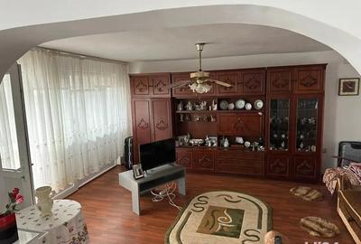 Casă cu 3 camere cu Teren 1300 Mp în Pecineaga - 10