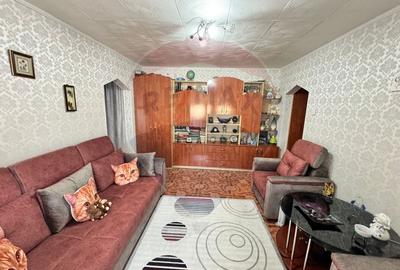 Apartament cu 2 camere de vanzare PIATA SUD