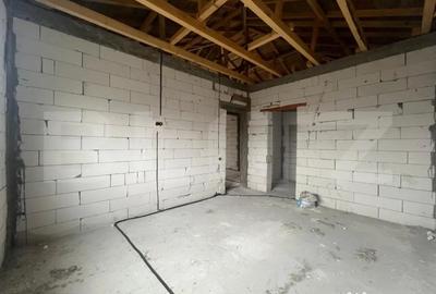 Casă cu 3 camere cu Teren 450 Mp în Central - 13