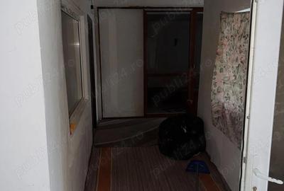 Casă cu 4 camere cu Teren 2600 Mp în Central - 8