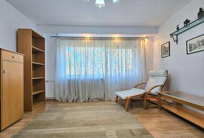 Proprietar,apartament 3 camere modern,renovat,mobila noua,Tineretului - 12