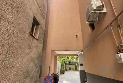 Casă individuală cu 6 camere cu Canalizare în Ultracentral - 3