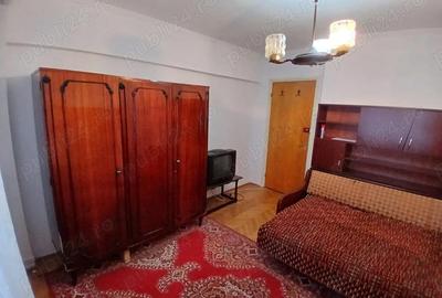 Apartament cu 3 camere decomandat în Craiovei - 4