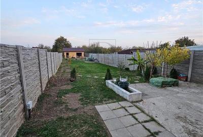 Duplex cu 3 camere cu Canalizare în Bucovăț (Remetea Mare) - 7