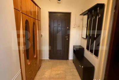 Apartament cu 2 camere semidecomandat în Micro 6 - 8