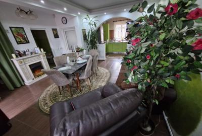 Casa cu 5 camere la 1 kilometru de gradini?a Col? de rai - 1