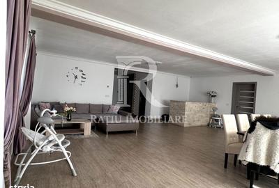 Casă cu 4 camere în Girișu de Criș - 9