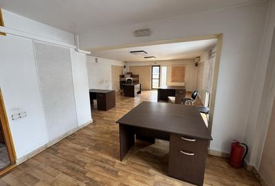 Spațiu comercial, de 121 mp, în Pajura - 6