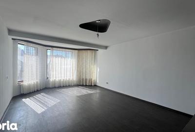 Casă cu 5 camere cu Teren 451 Mp în Pod - 9