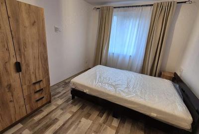 Apartament cu 3 camere semidecomandat în Podul de Piatră - 7