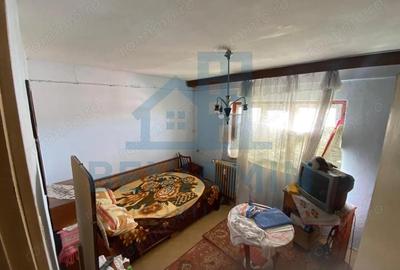 Apartament cu 2 camere semidecomandat în Rovine - 4