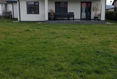 Casă cu 4 camere în Exterior Vest - 3