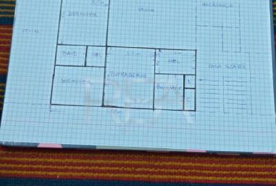 Apartament cu 3 camere semidecomandat în Central - 4