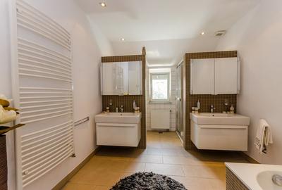 Casa individuala  in zona Sub Arini, 322mp, gradina amenajata - 13