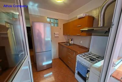 Garsonieră decomandată, mobilată în Gorjului