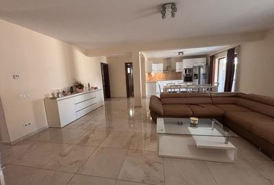 Casă cu 3 camere decomandat în Sântandrei - 6