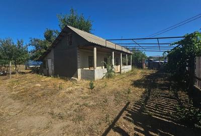 Teren Construcții intravilan de 1800 mp, în Fârțănești