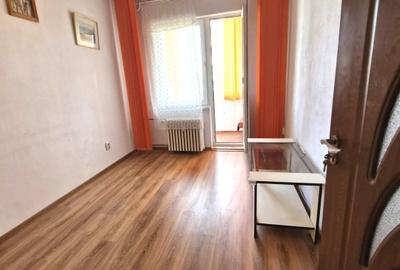 APARTAMENT 3 CAMERE DECOMANDAT -PROSPER  VITAN - 4