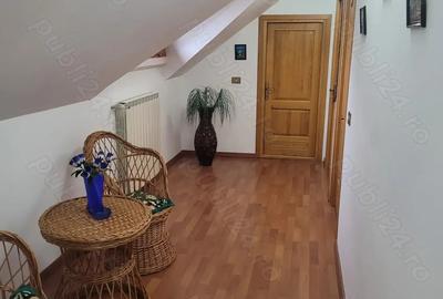 Casă cu 6 camere cu Teren 1300 Mp în Central - 5