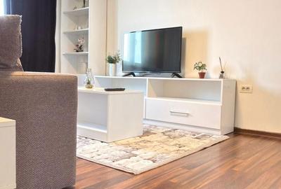 Apartament cu 2 camere semidecomandat, mobilat în Intim - 1