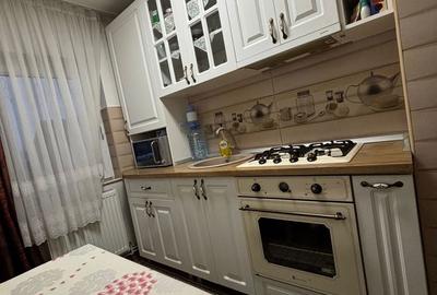 Apartament cu 2 camere decomandat în Cernatu - 1