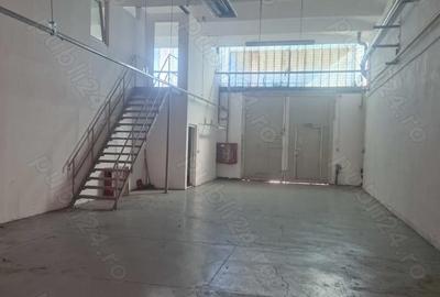 Spațiu comercial, de 1,000 mp, în Central - 1