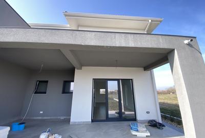 Duplex cu 4 camere cu Teren 375 Mp în Săcălaz - 3