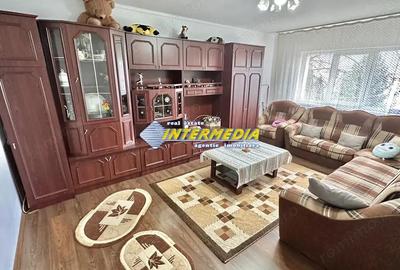 De Vanzare Apartament 2 camere decomandat 56 mp etaj 2 renovat Alba Iulia De Vanzare Apartament 2 camere decomandat 56 mp etaj 2 renovat Alba Iulia - 4