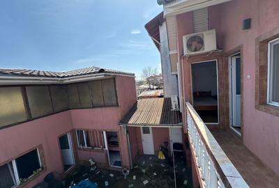 Casă cu 10 camere cu Canalizare în Est - 12