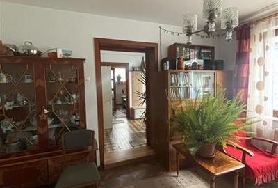 Casă individuală cu 4 camere în Centrul Istoric