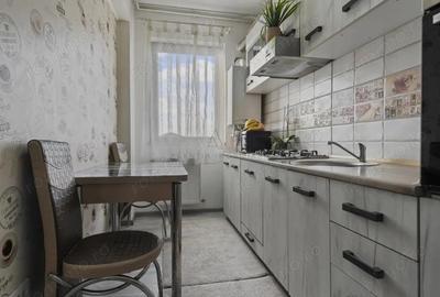 Apartament cu 2 camere semidecomandat în Fundeni