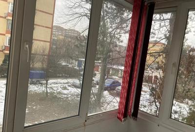 Apartament cu 2 camere semidecomandat în Micro III - 3