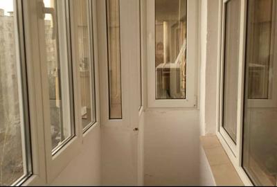 Garsonieră decomandată în Sebastian - 10