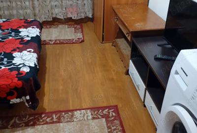 Proprietar vand garsoniera 17 mp, zona UMT str Babadag nr 2 - 11