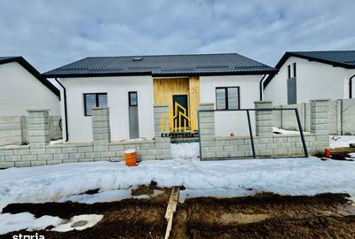 Casă cu 4 camere cu Teren 400 Mp în Domnești