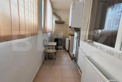 Apartament cu 2 camere semidecomandat în Micro 6 - 9