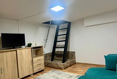 Garsonieră decomandată în Central