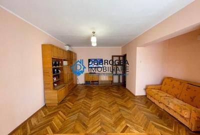 Apartament cu 3 camere decomandat, mobilat în Ultracentral