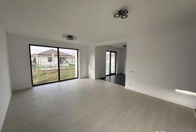 Casă cu 4 camere cu Teren 500 Mp în Central - 3
