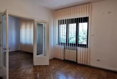 Penthouse cu 5 camere, mobilat în Amzei - 12
