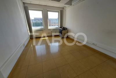 Spatiu comercial de inchiriat 3 incaperi 70 mpu Sibiu zona Terezian - 1