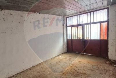 Casa  si spatiu comercial cu suprafata de 483 mp - 2