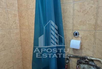 Garsoniera cocheta, mobilata si utilata, etaj intermediar... - 2