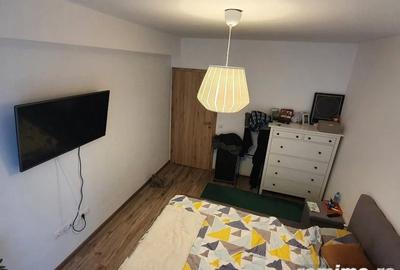 Apartament cu 3 camere decomandat în Dâmbovița - 2