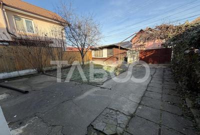 Casa de vanzare 4 camere 160 mpu teren liber 146 m zona Cet - 2